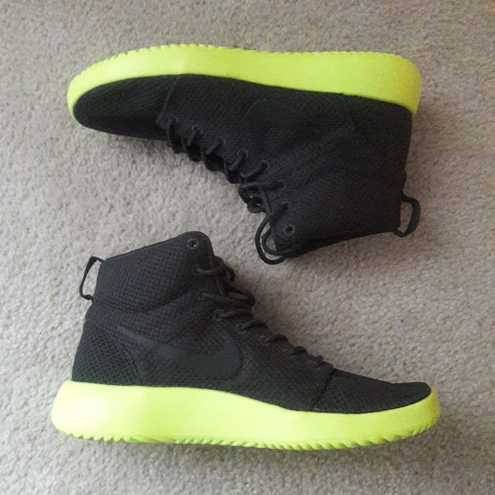 Nike High Top Roshe